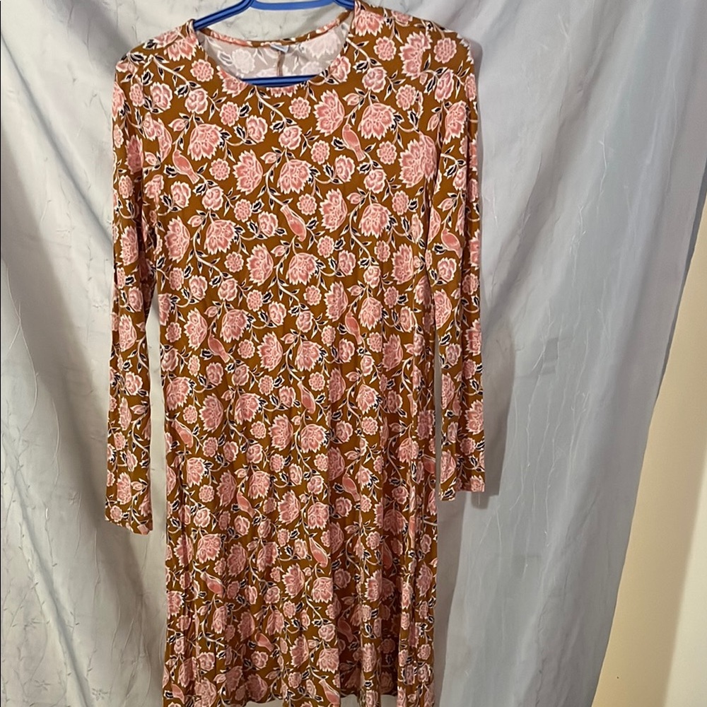NWOT- Old Navy size XS long sleeved dress rusty orange and pink floral design